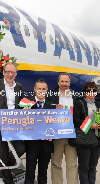 Weeze Airport Erstflug Perugia